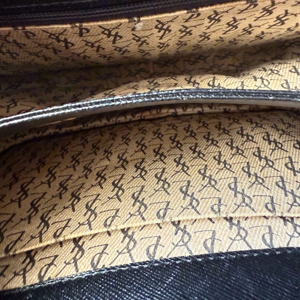 Yves Saint Laurent Black Leather Shoulder Bag - Picture 5 of 9